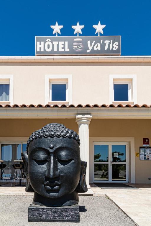 Hotel Le Ya'Tis Saint-Laurent-des-Arbres Exteriér fotografie